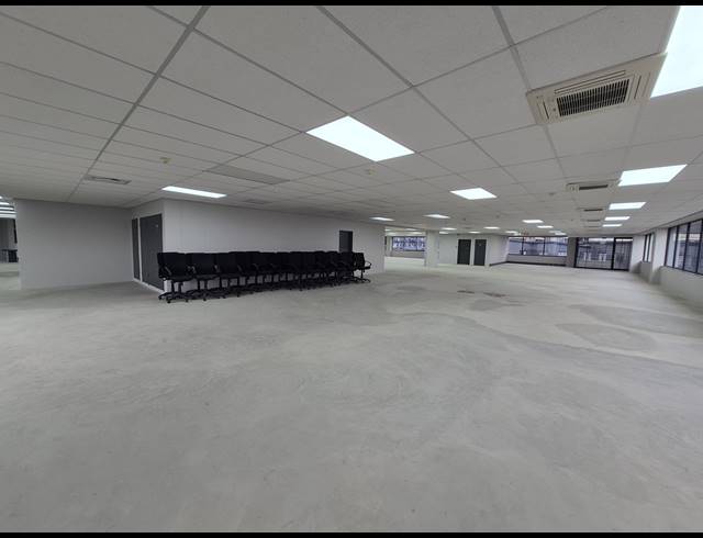 1,066M² OFFICE TO LET IN SANDTON CENTRAL